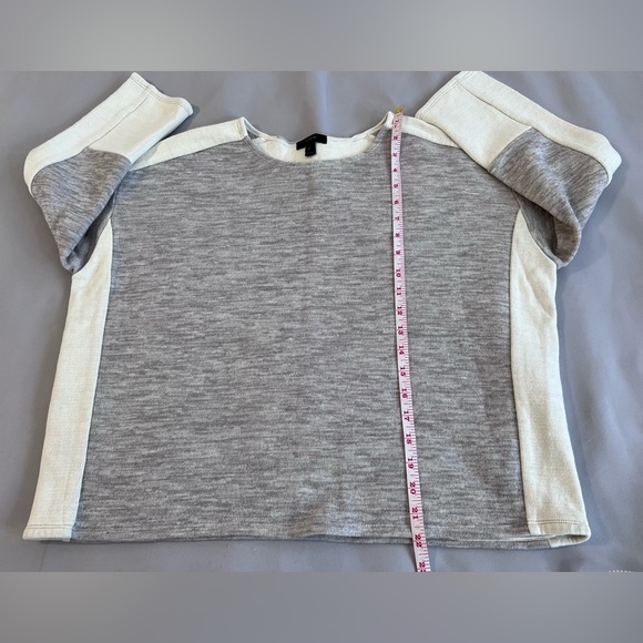 J. Crew Gray / Cream Acrylic Wool Blend Sweater Sz Medium Women’s - Picture 5 of 11